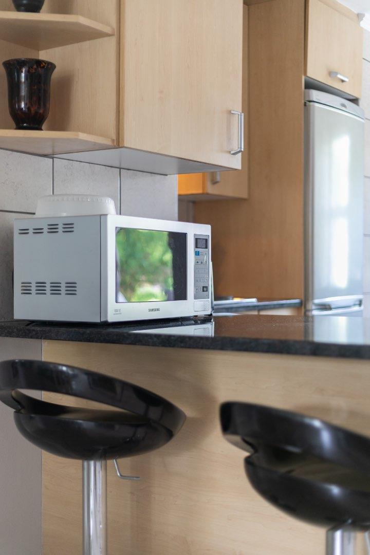 To Let 2 Bedroom Property for Rent in Sandown Gauteng