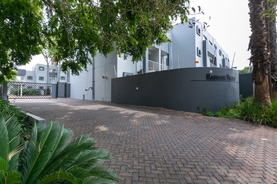 To Let 2 Bedroom Property for Rent in Sandown Gauteng
