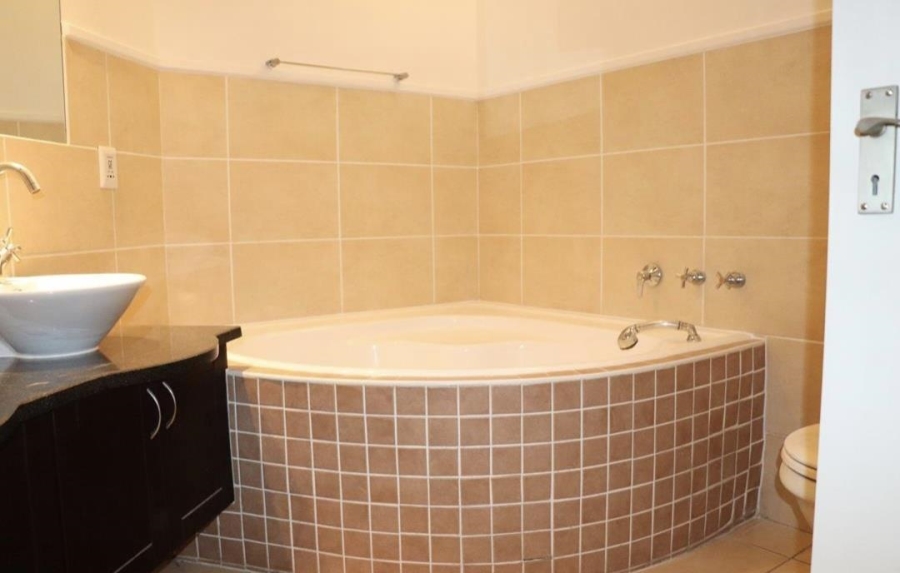 To Let 1 Bedroom Property for Rent in Morningside Gauteng