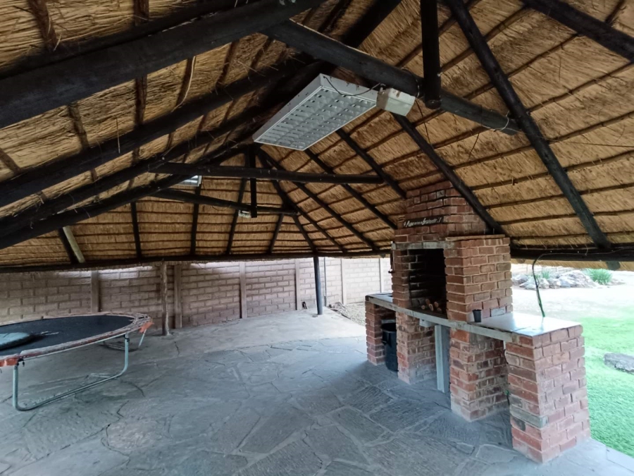 7 Bedroom Property for Sale in Valhalla Gauteng