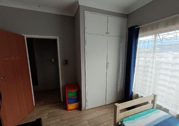 7 Bedroom Property for Sale in Valhalla Gauteng