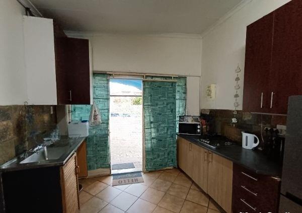 7 Bedroom Property for Sale in Valhalla Gauteng