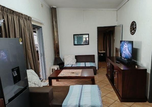 7 Bedroom Property for Sale in Valhalla Gauteng