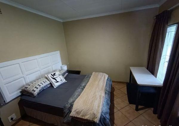 7 Bedroom Property for Sale in Valhalla Gauteng