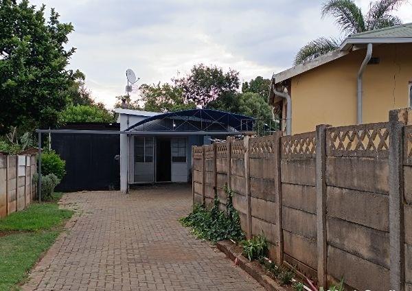 7 Bedroom Property for Sale in Valhalla Gauteng
