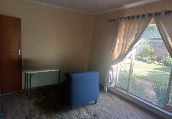 7 Bedroom Property for Sale in Valhalla Gauteng