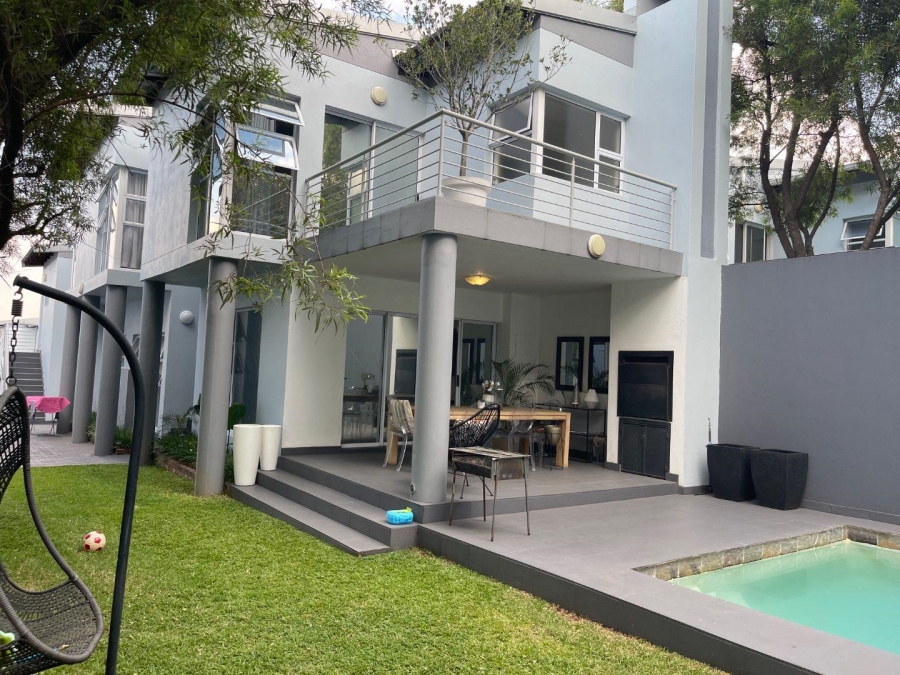 4 Bedroom Property for Sale in Ferndale Gauteng