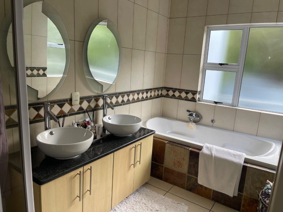 4 Bedroom Property for Sale in Ferndale Gauteng