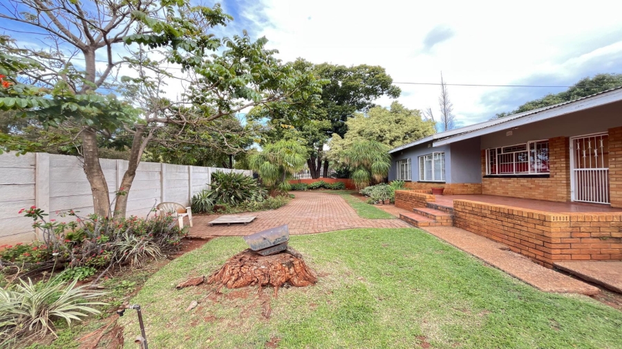 4 Bedroom Property for Sale in Sinoville Gauteng