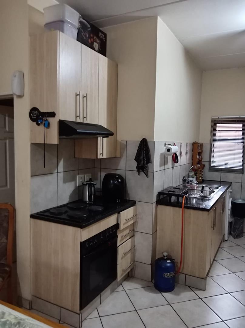2 Bedroom Property for Sale in Pretoria North Gauteng