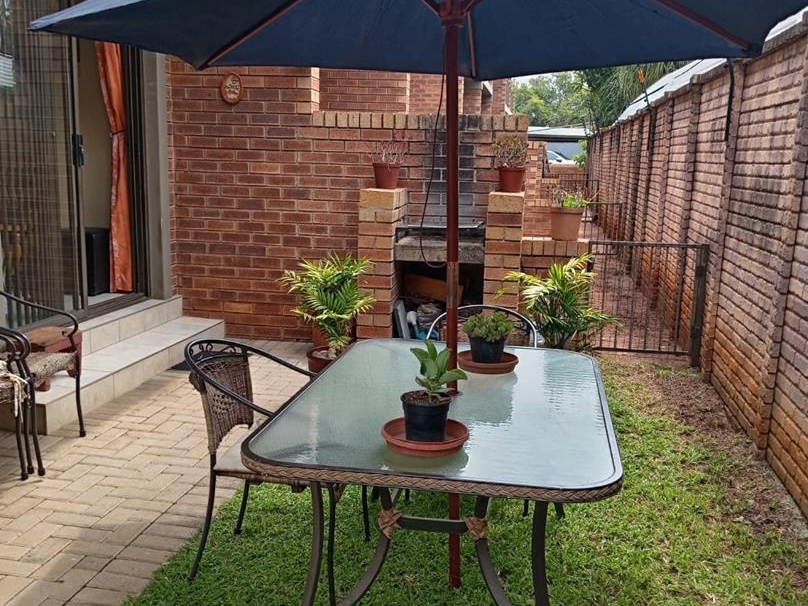 2 Bedroom Property for Sale in Pretoria North Gauteng