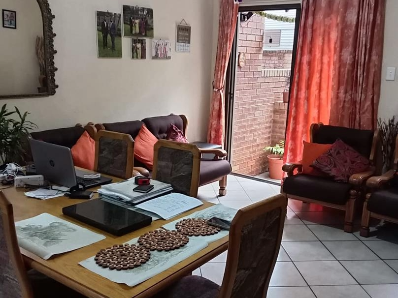 2 Bedroom Property for Sale in Pretoria North Gauteng