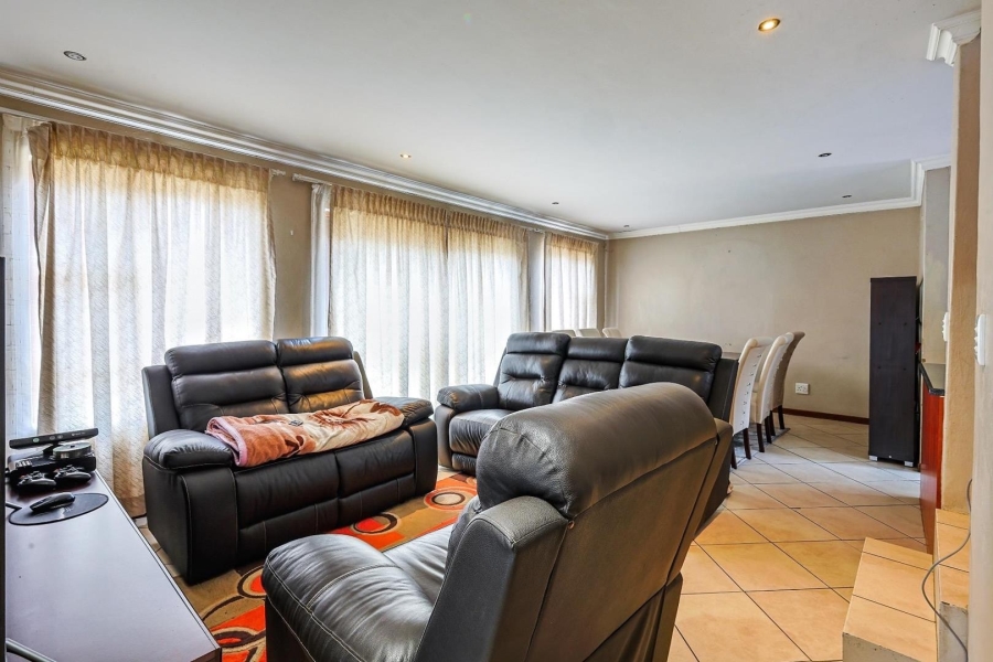 3 Bedroom Property for Sale in Equestria Gauteng