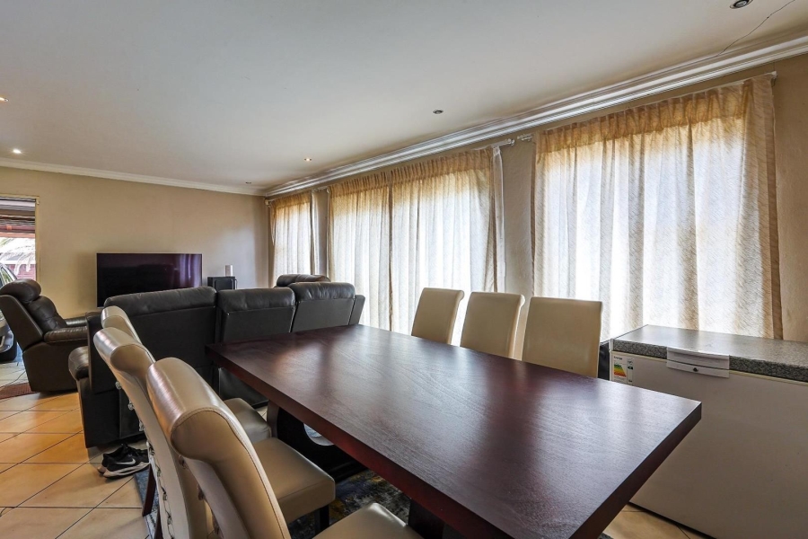 3 Bedroom Property for Sale in Equestria Gauteng