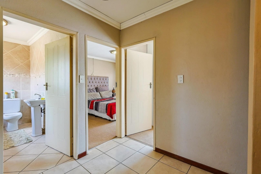 3 Bedroom Property for Sale in Equestria Gauteng