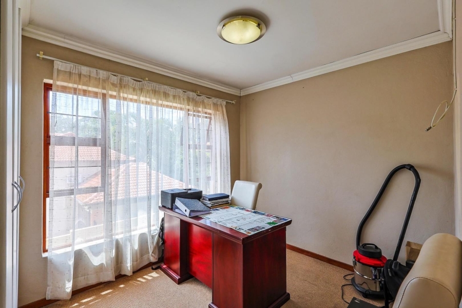 3 Bedroom Property for Sale in Equestria Gauteng