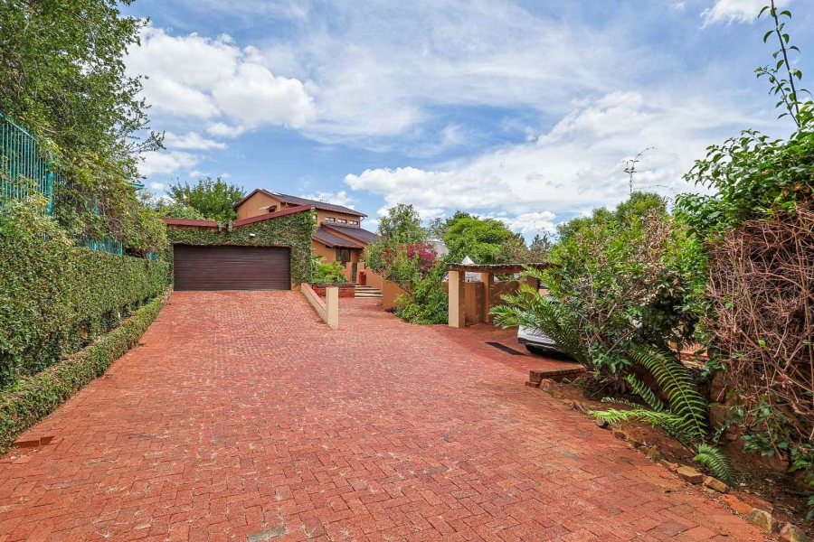 4 Bedroom Property for Sale in Murrayfield Gauteng