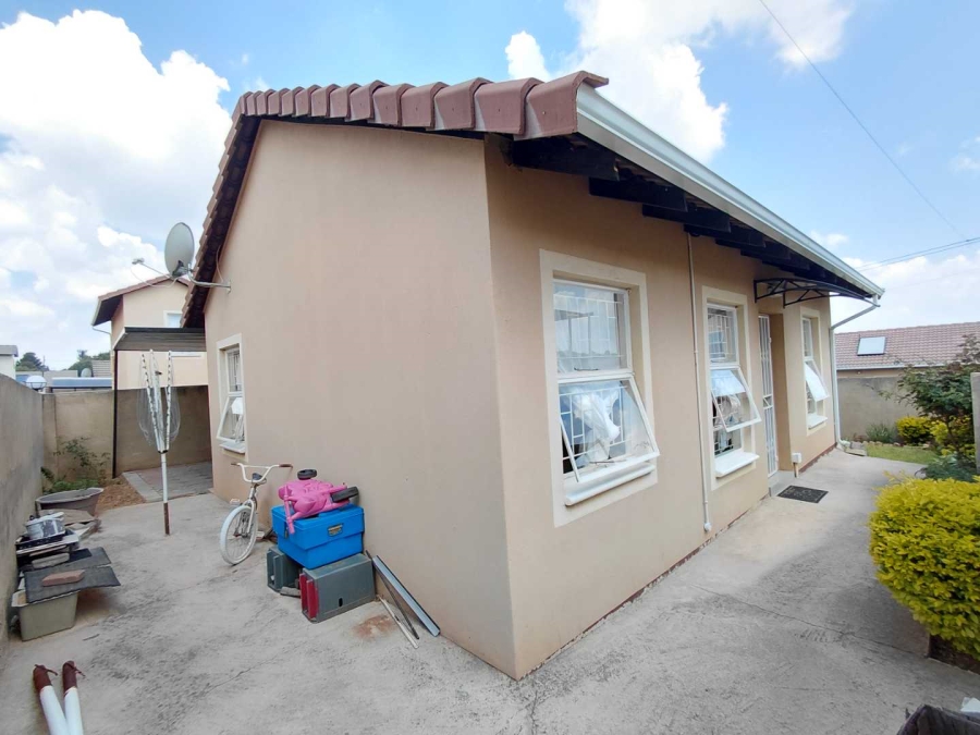 3 Bedroom Property for Sale in Witpoortjie Gauteng