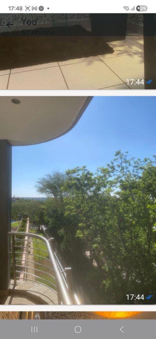 To Let 2 Bedroom Property for Rent in Sandhurst Gauteng