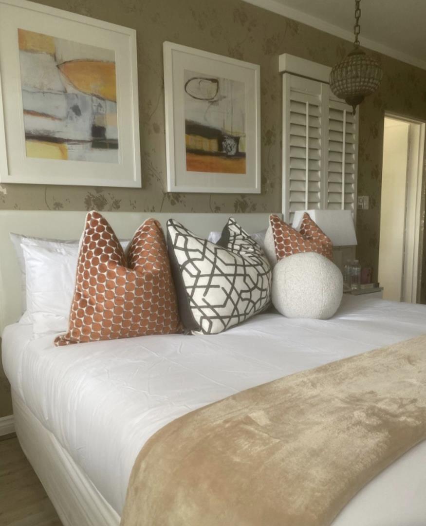 2 Bedroom Property for Sale in Sandhurst Gauteng