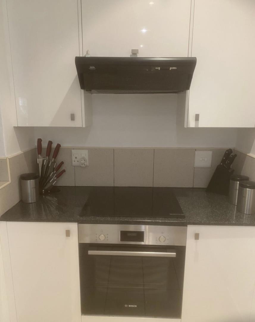 2 Bedroom Property for Sale in Sandhurst Gauteng