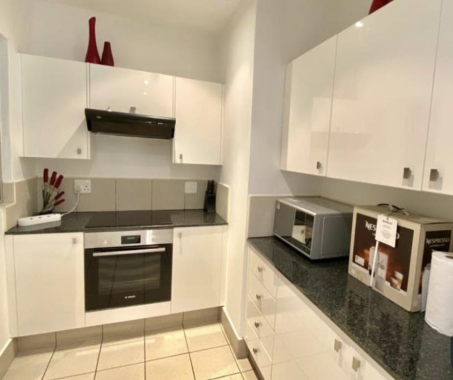 2 Bedroom Property for Sale in Sandhurst Gauteng