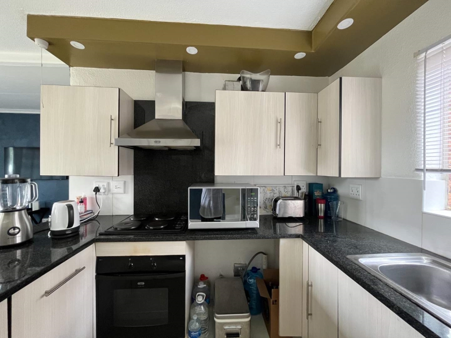 3 Bedroom Property for Sale in Wilgeheuwel Gauteng