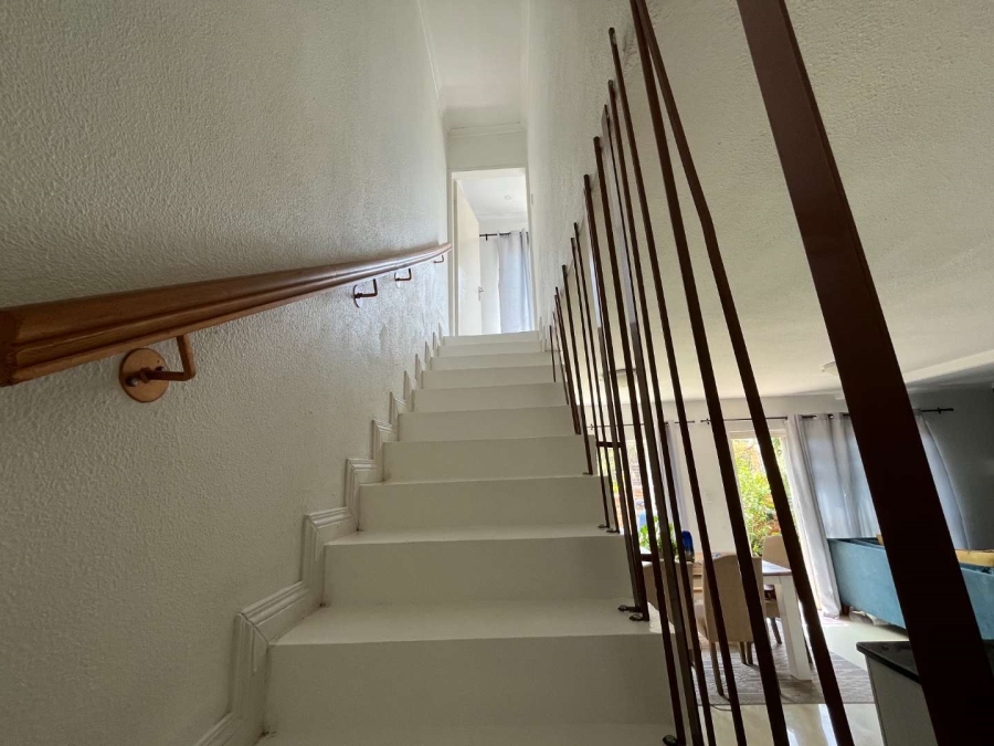 3 Bedroom Property for Sale in Wilgeheuwel Gauteng