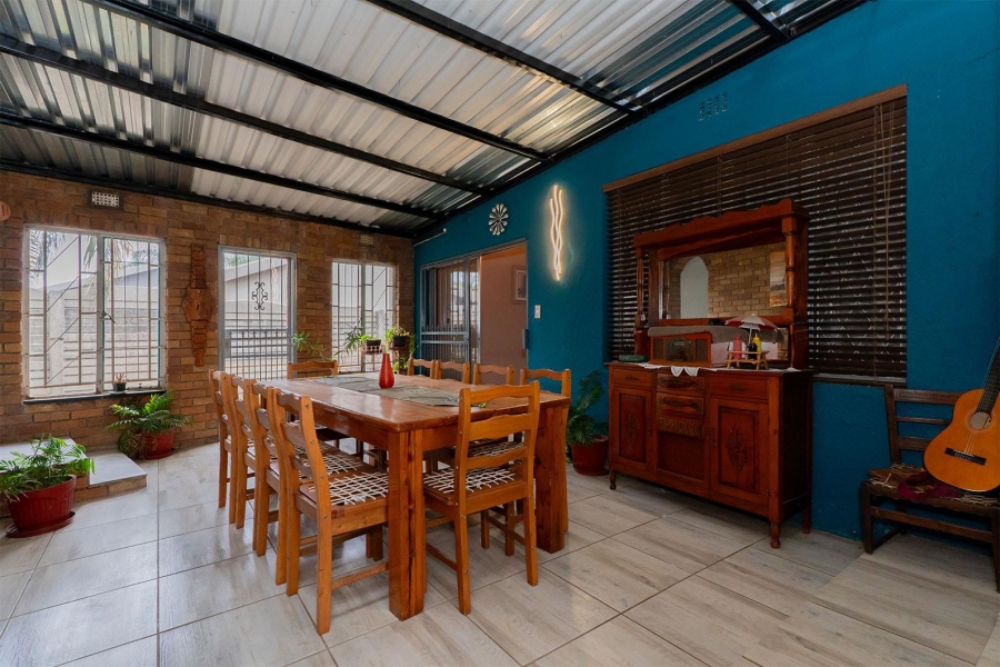 6 Bedroom Property for Sale in Van Riebeeck Park Gauteng