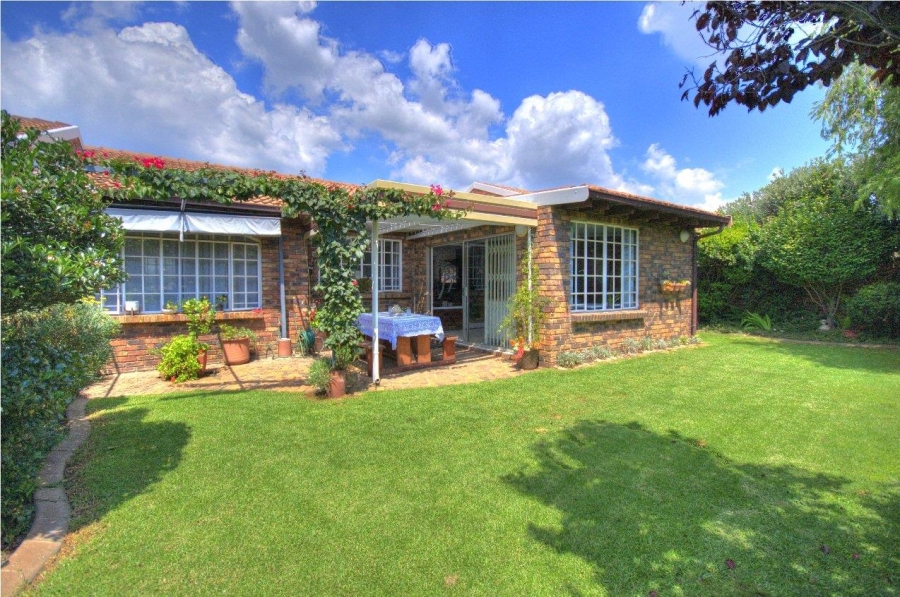 3 Bedroom Property for Sale in Brackenhurst Gauteng