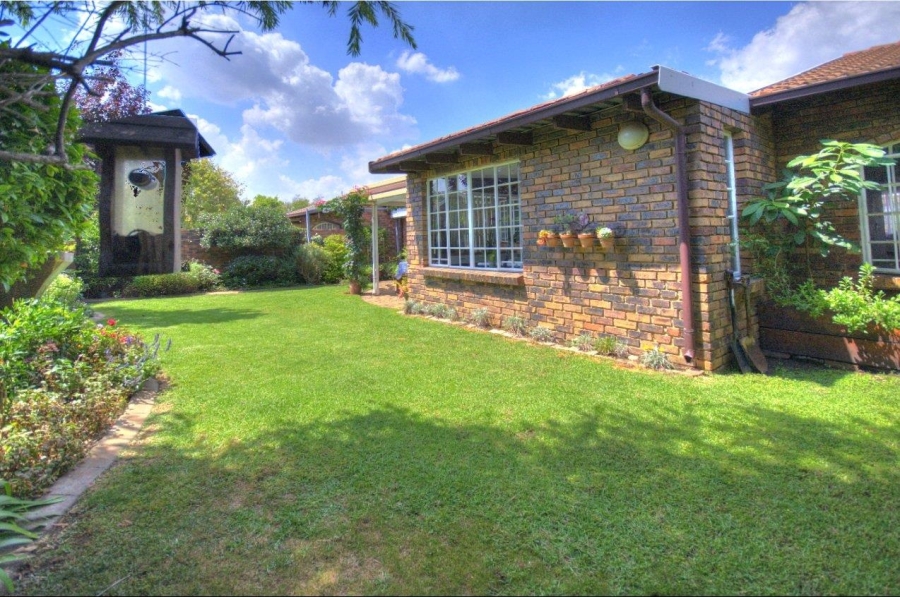 3 Bedroom Property for Sale in Brackenhurst Gauteng