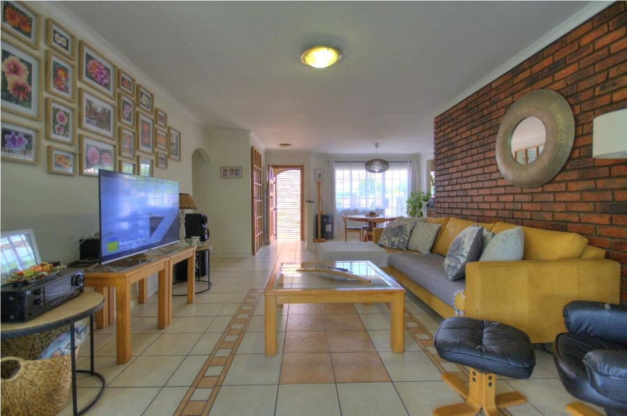 3 Bedroom Property for Sale in Brackenhurst Gauteng