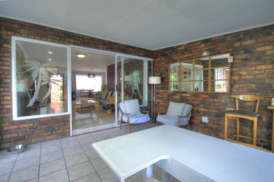 3 Bedroom Property for Sale in Brackenhurst Gauteng