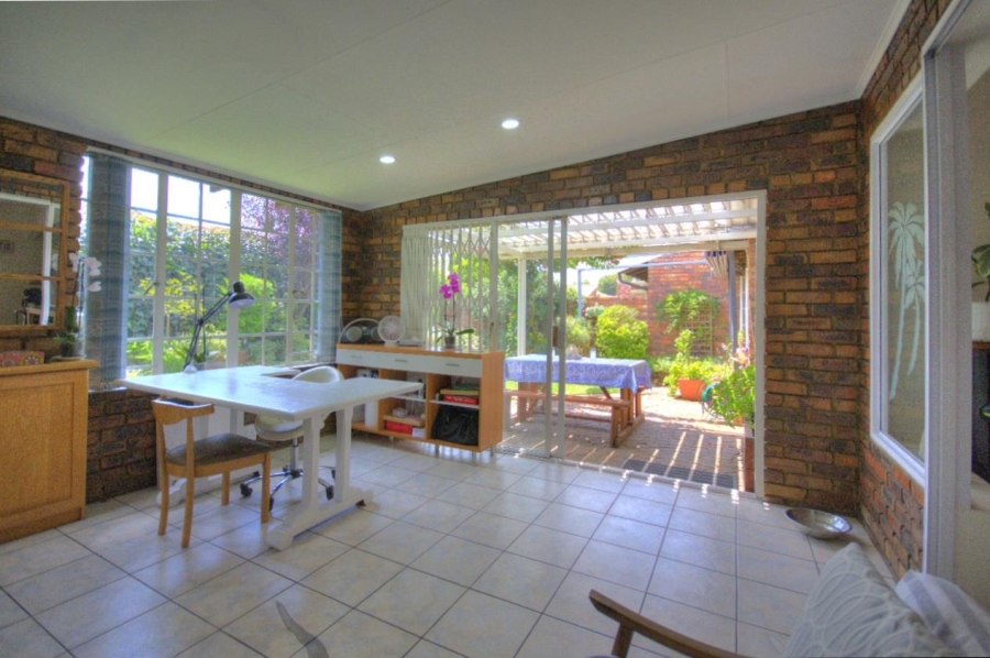 3 Bedroom Property for Sale in Brackenhurst Gauteng