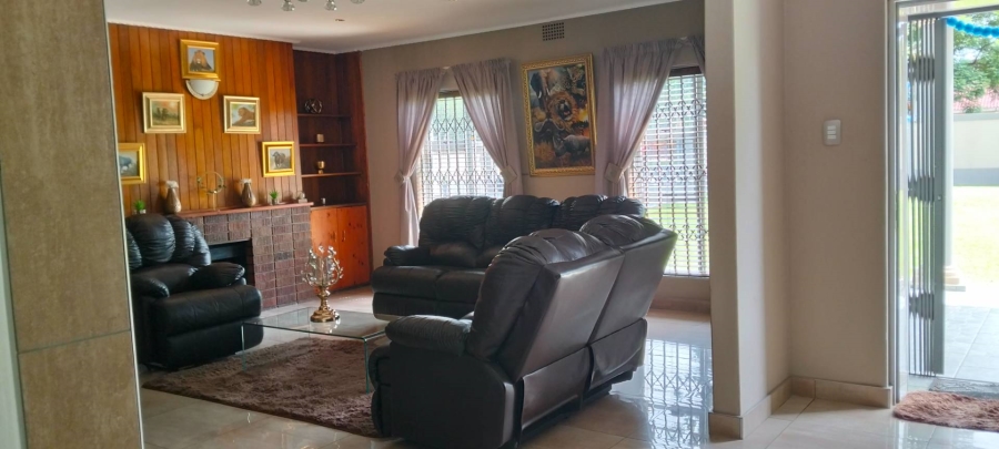 3 Bedroom Property for Sale in Selcourt Gauteng