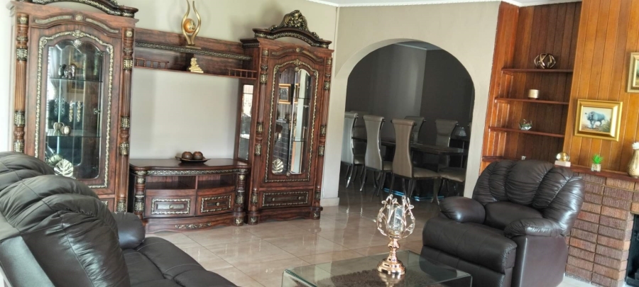 3 Bedroom Property for Sale in Selcourt Gauteng