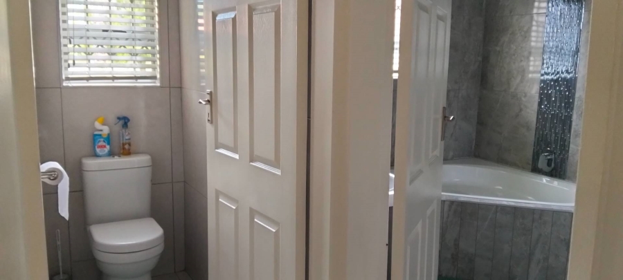 3 Bedroom Property for Sale in Selcourt Gauteng