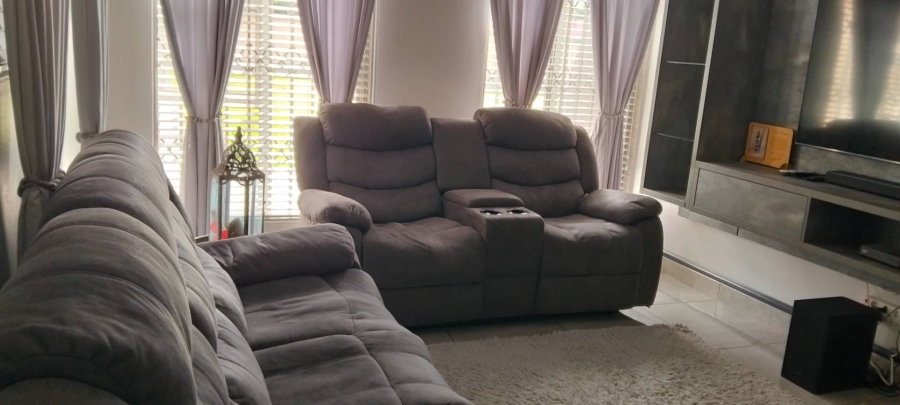 3 Bedroom Property for Sale in Selcourt Gauteng