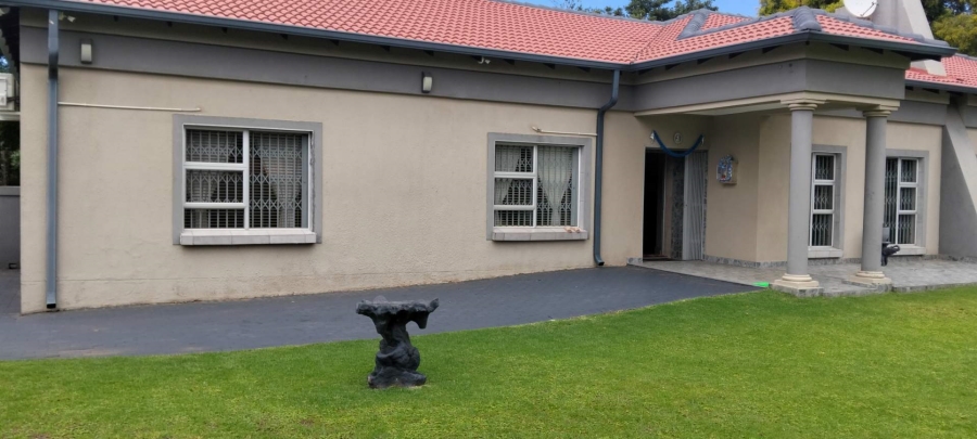 3 Bedroom Property for Sale in Selcourt Gauteng