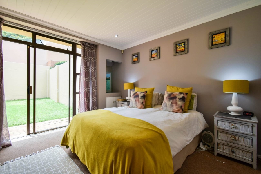 4 Bedroom Property for Sale in Faerie Glen Gauteng