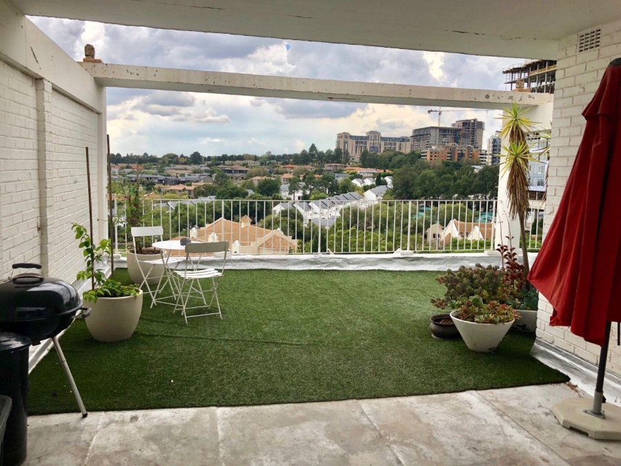 To Let 3 Bedroom Property for Rent in Benmore Gardens Gauteng