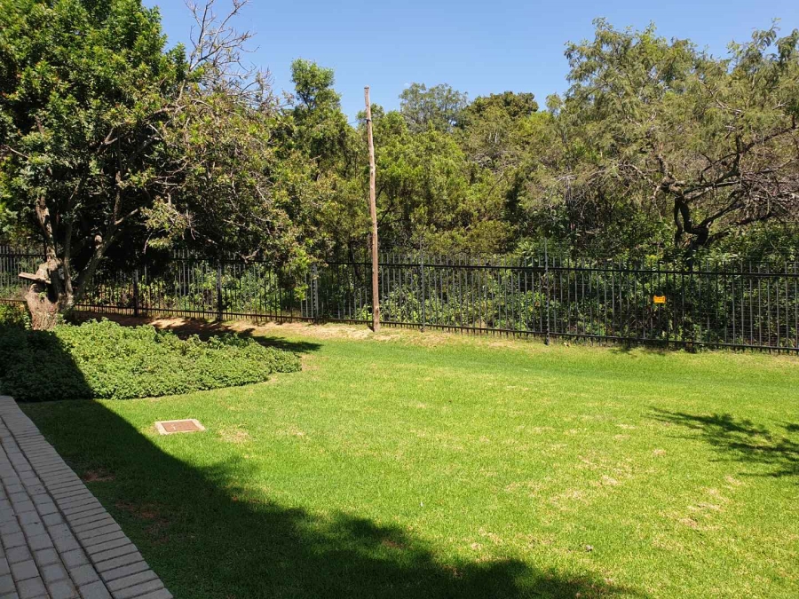 2 Bedroom Property for Sale in Boskruin Gauteng