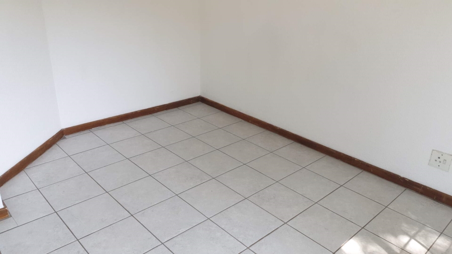 2 Bedroom Property for Sale in Boskruin Gauteng