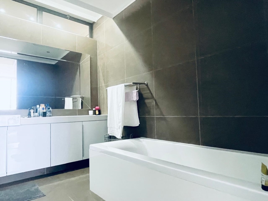 To Let 1 Bedroom Property for Rent in Morningside Gauteng