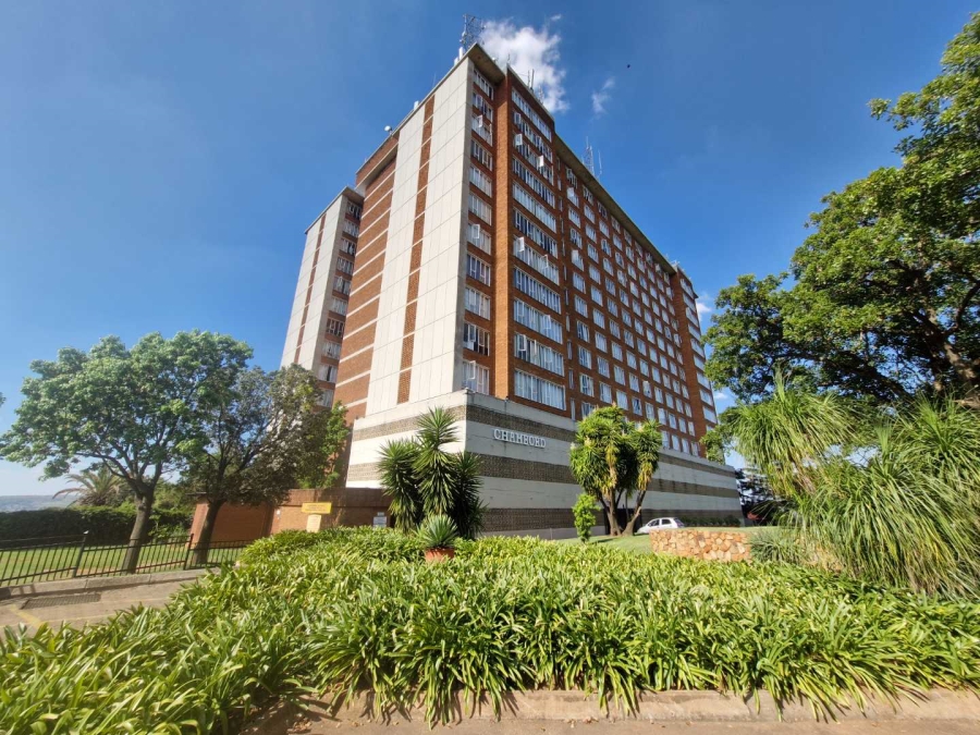 2 Bedroom Property for Sale in La Montagne Gauteng