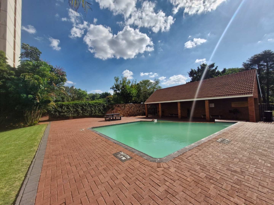 2 Bedroom Property for Sale in La Montagne Gauteng