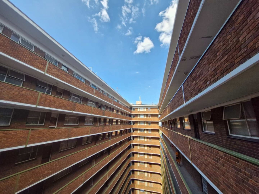 2 Bedroom Property for Sale in La Montagne Gauteng