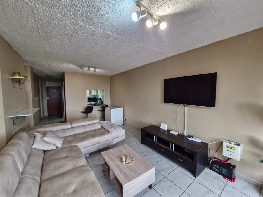 2 Bedroom Property for Sale in La Montagne Gauteng