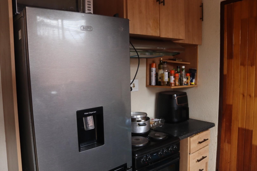 2 Bedroom Property for Sale in Soshanguve VV Gauteng