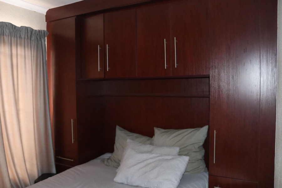 2 Bedroom Property for Sale in Soshanguve VV Gauteng